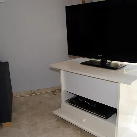 Appartement Amathusia No. 11 *